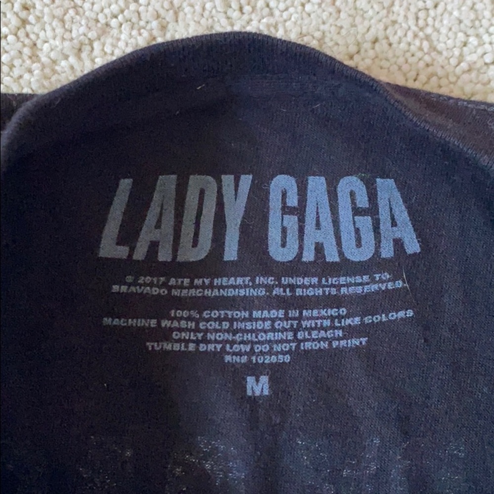Graphic tee - Picture 3 of 3